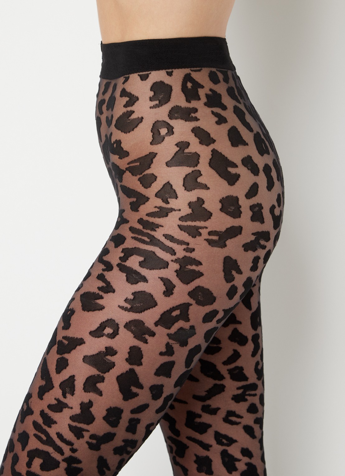 MarcMarcs Panty met panterprint in 20 denier black black - detail 4 zwart