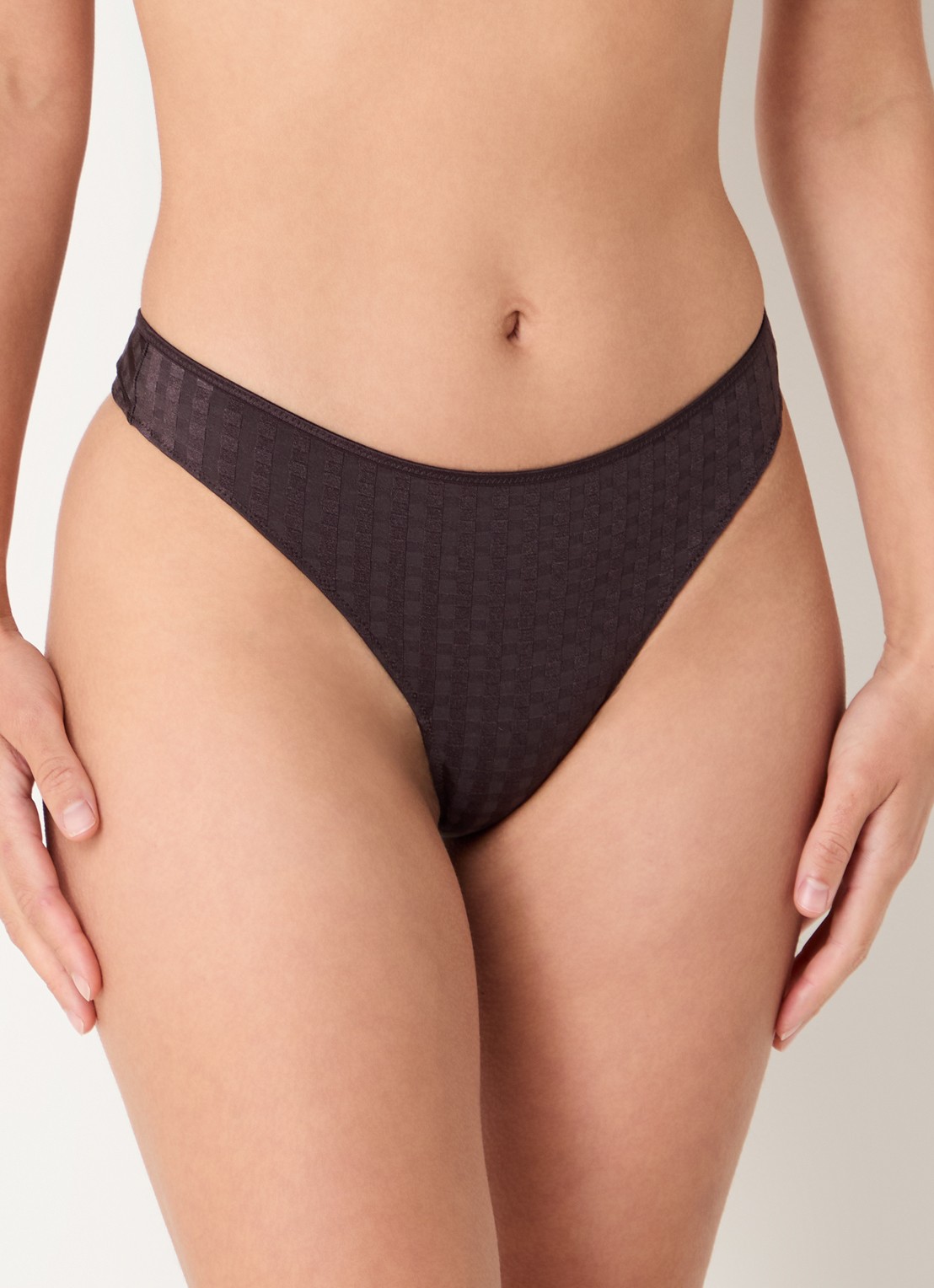 Marie Jo Avero string met ruitdessin - detail 3 donkerbruin