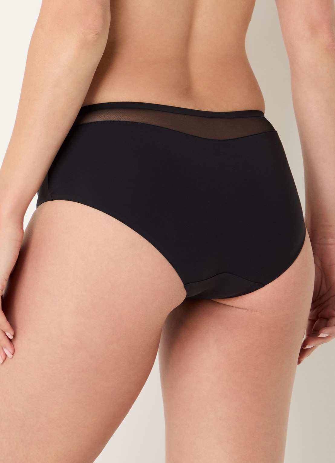 Marie Jo Louie naadloze hipster met mesh - achterkant 9 zwart
