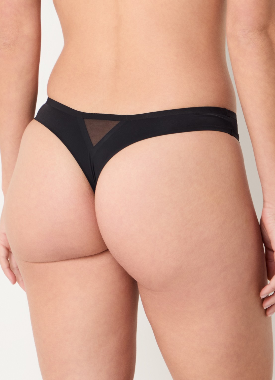 Marie Jo Louie naadloze string met mesh - achterkant 2 zwart