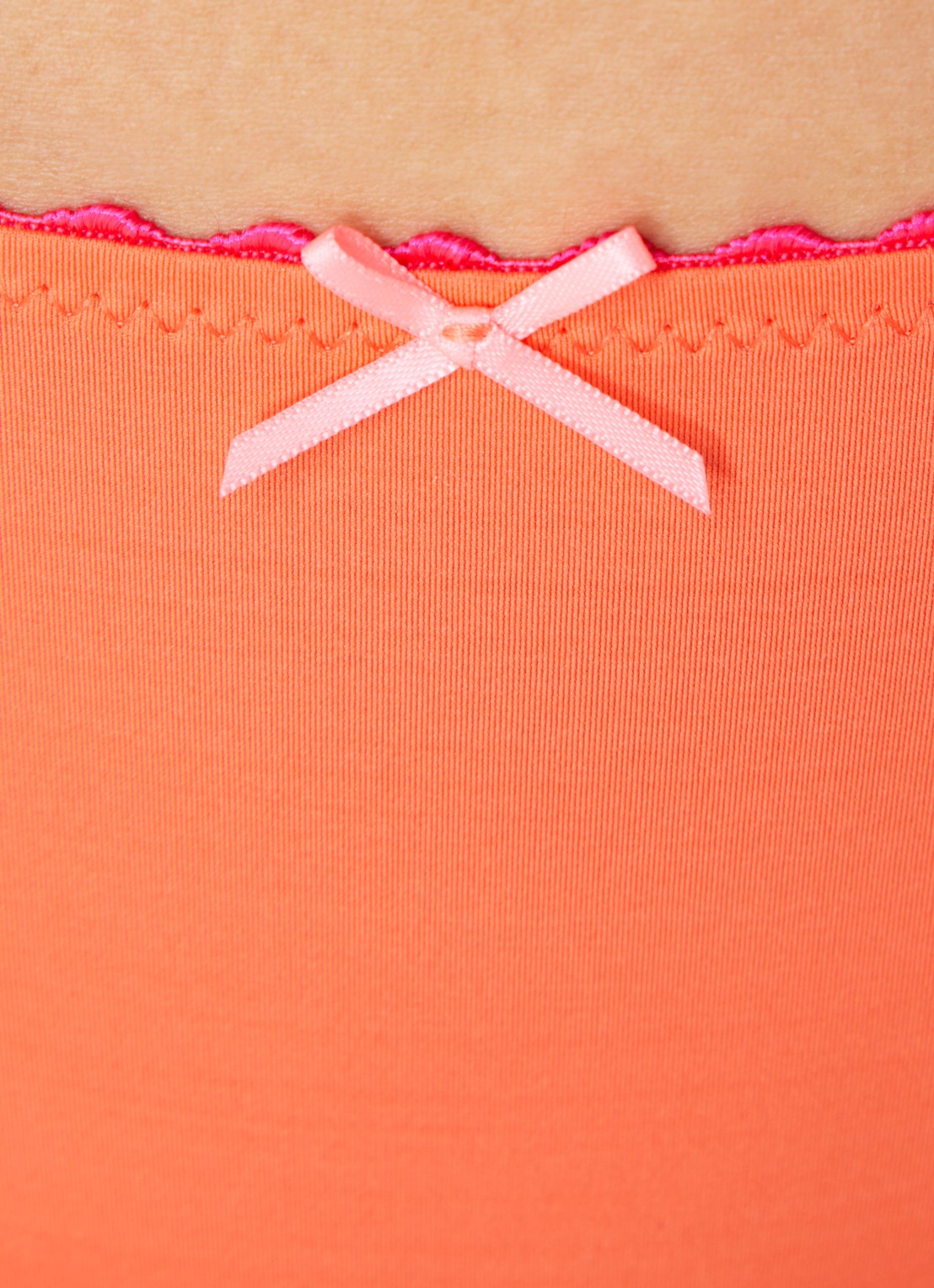 Marie Jo Solene tanga met mesh en borduring - detail 2 koraalroze
