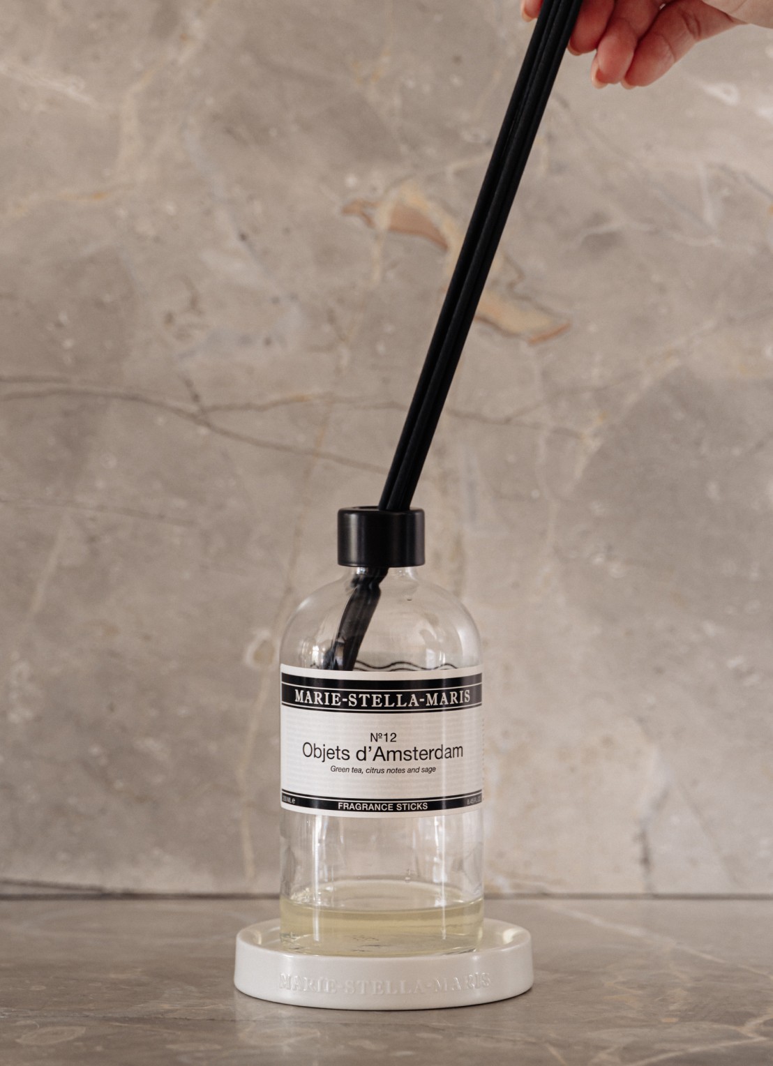 Marie-Stella-Maris geurstokjes navulling voor 250 ml  - voorkant 2 wit