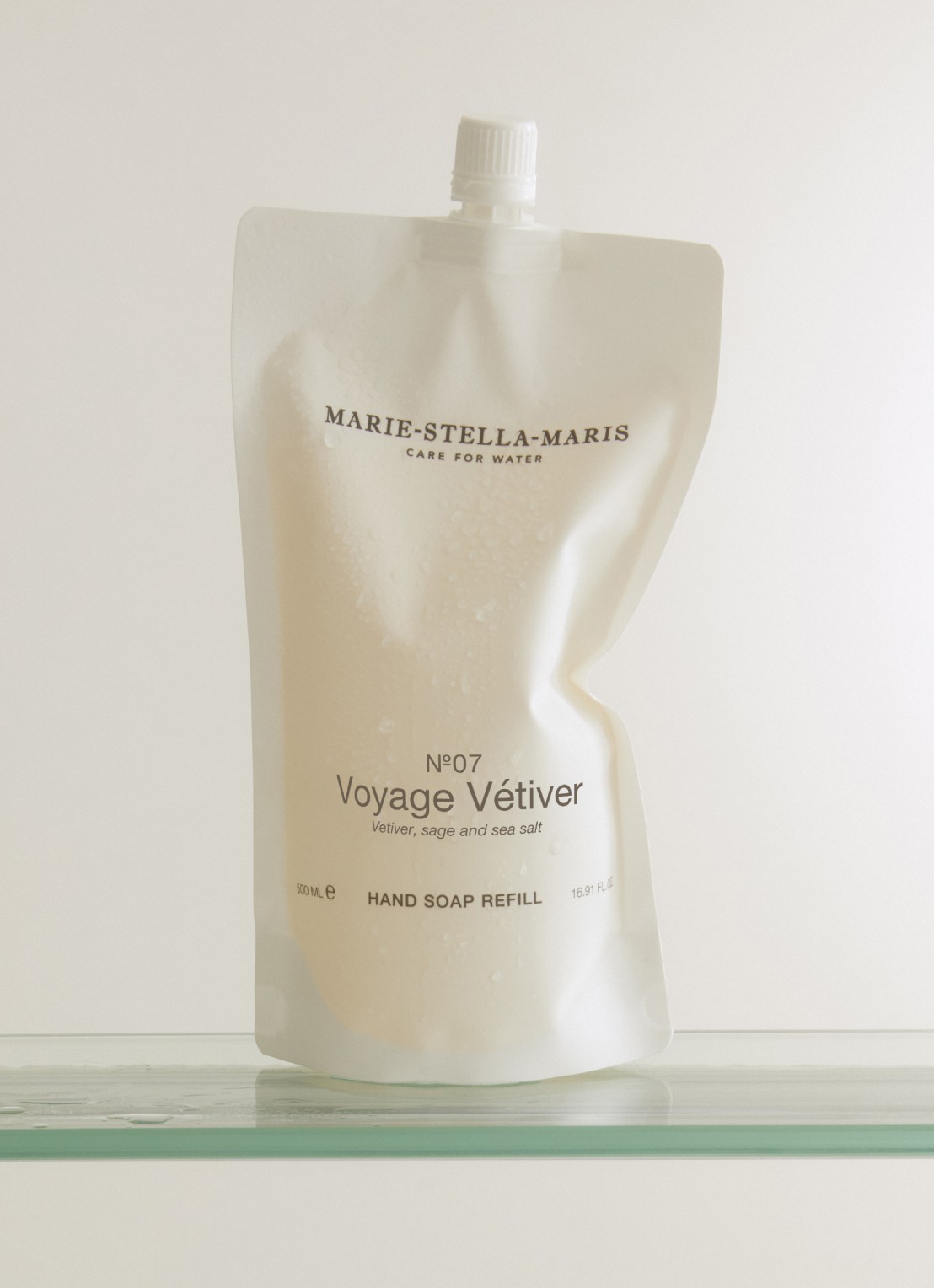 Marie-Stella-Maris No.07 Voyage Vétiver handzeep navulling 500 ml - voorkant 3 wit