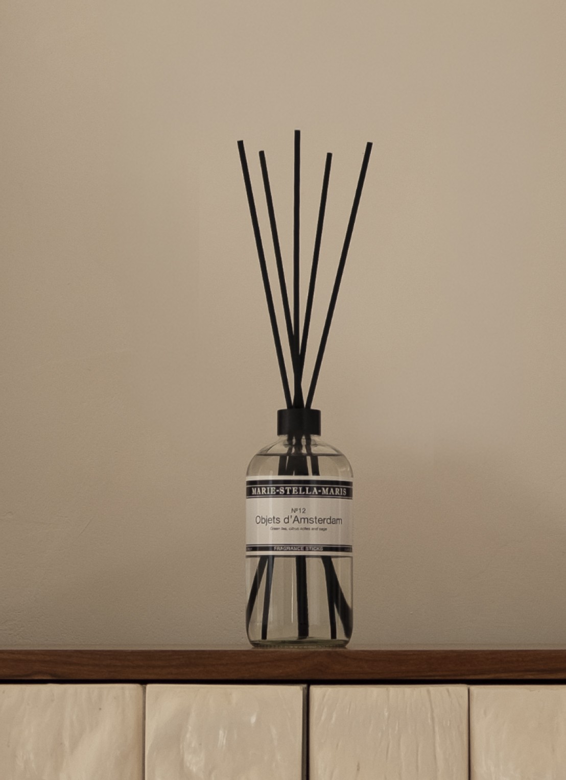 Marie-Stella-Maris No.12 Objets d'Amsterdam geurstokjes 500 ml - voorkant 2 transparant
