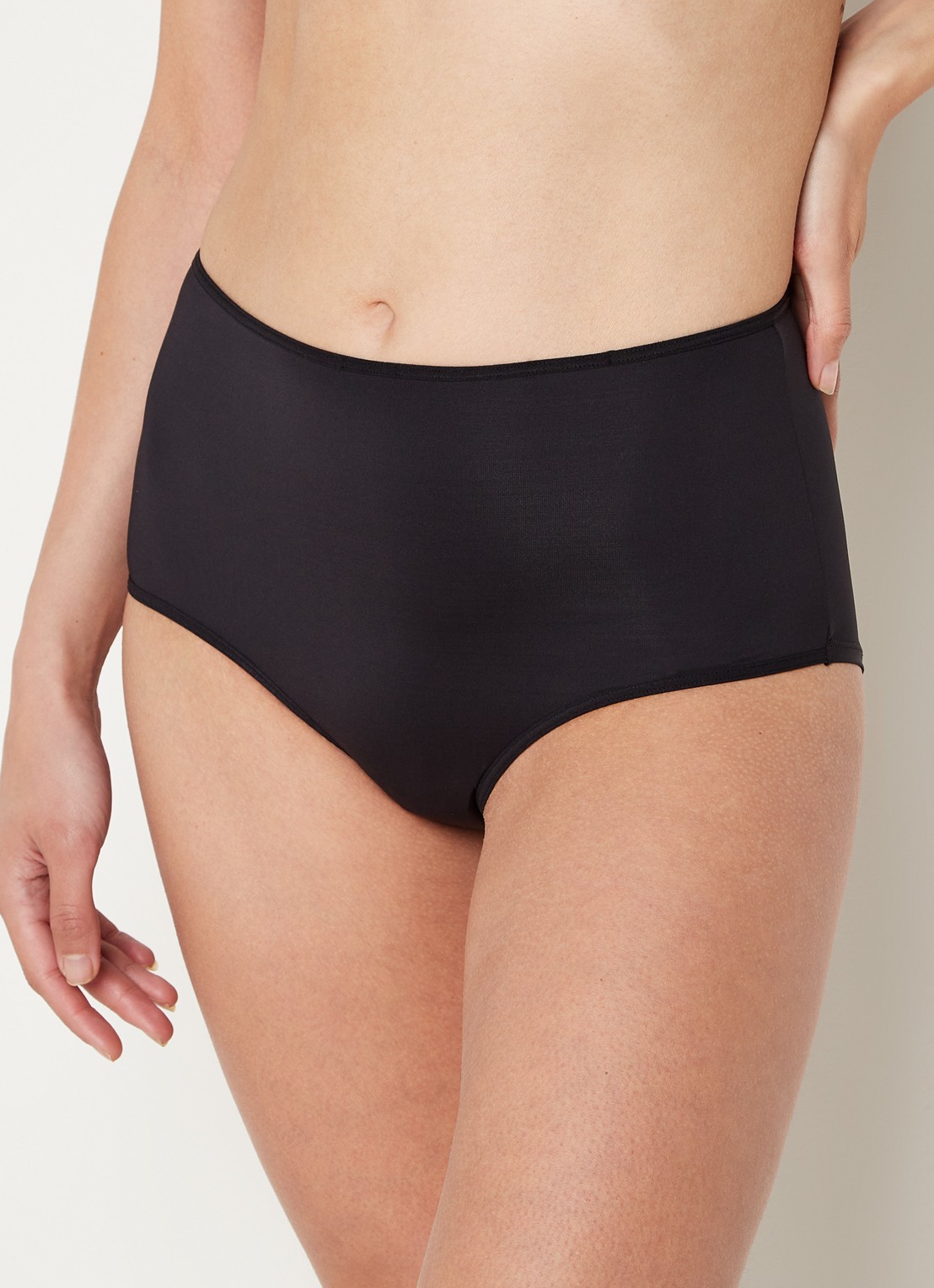 Marlies Dekkers Dame de Paris high waisted shorty met cut-out detail - detail 3 zwart