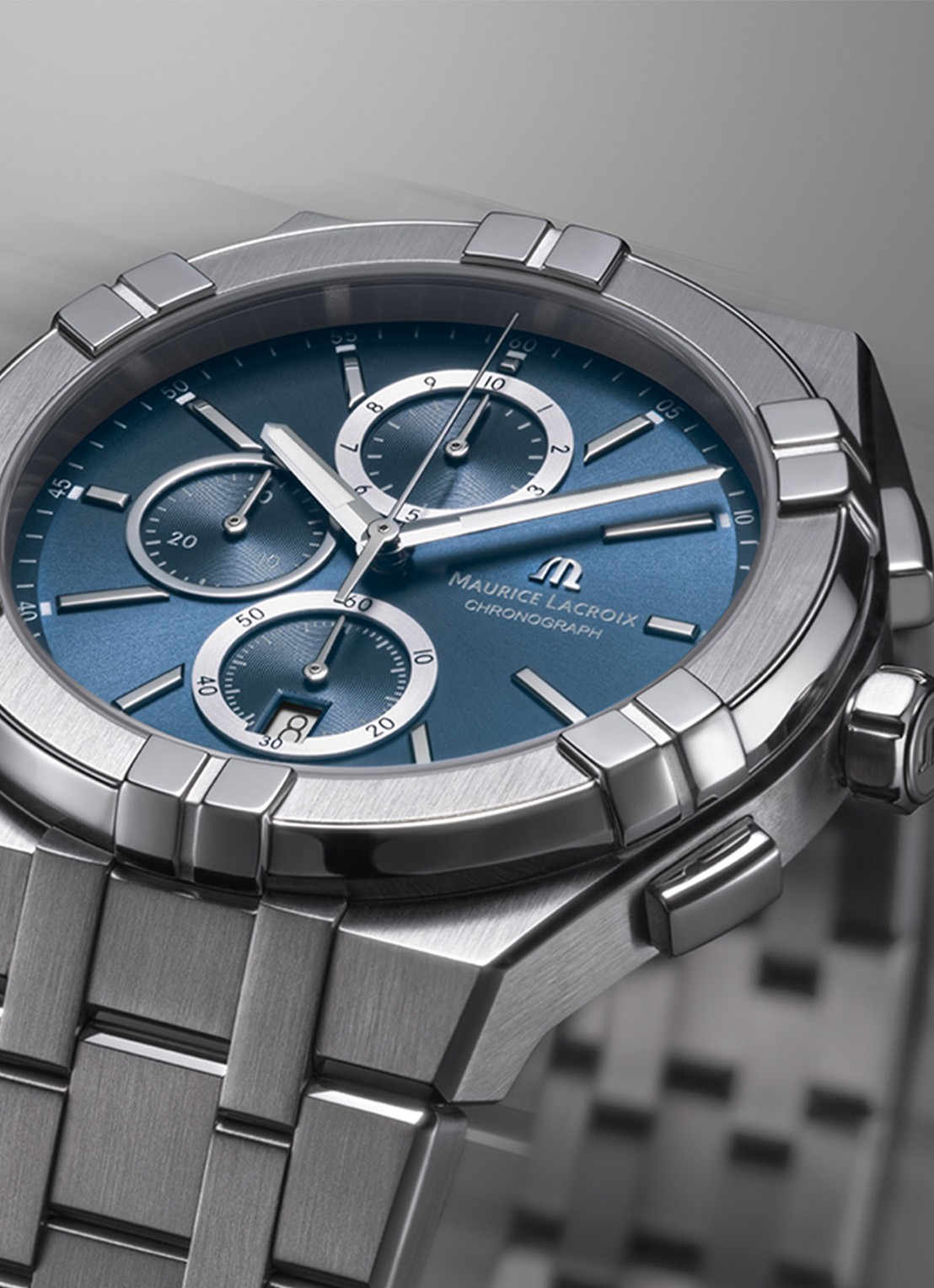 Maurice Lacroix Aikon Chronograaf horloge AI1118-SS002-430-1 - detail zilver