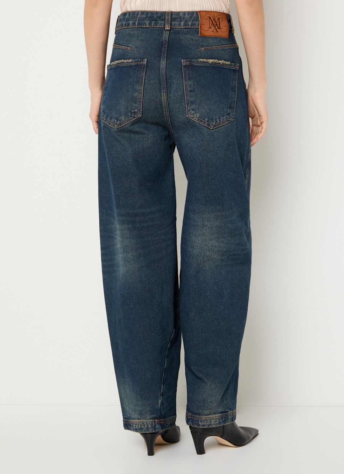 Max & Co High waist balloon fit jeans met donkere wassing en schoudertas - achterkant indigo