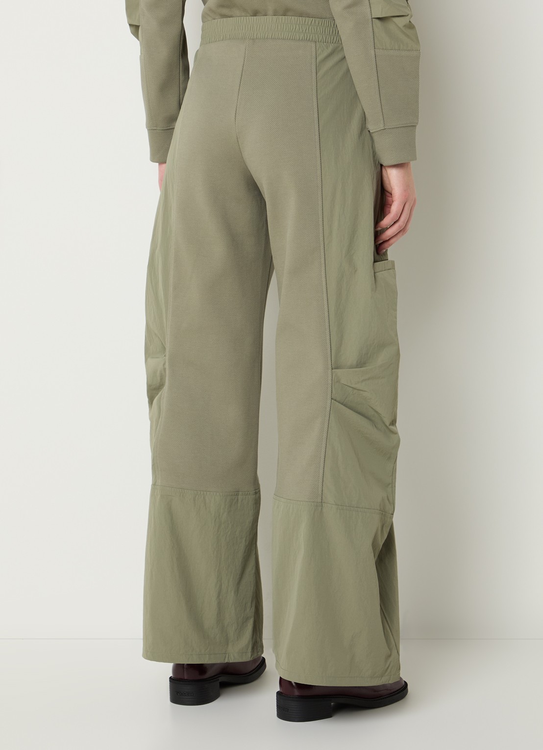 Max & Co Tambuto high waist wide fit cargobroek met elastische band - achterkant olijfgroen