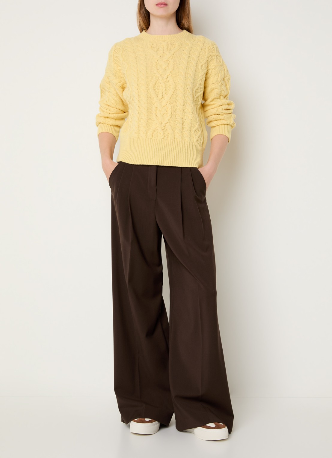 Max Mara Adelfi high waist wide fit pantalon van scheerwol - voorkant 2 donkerbruin