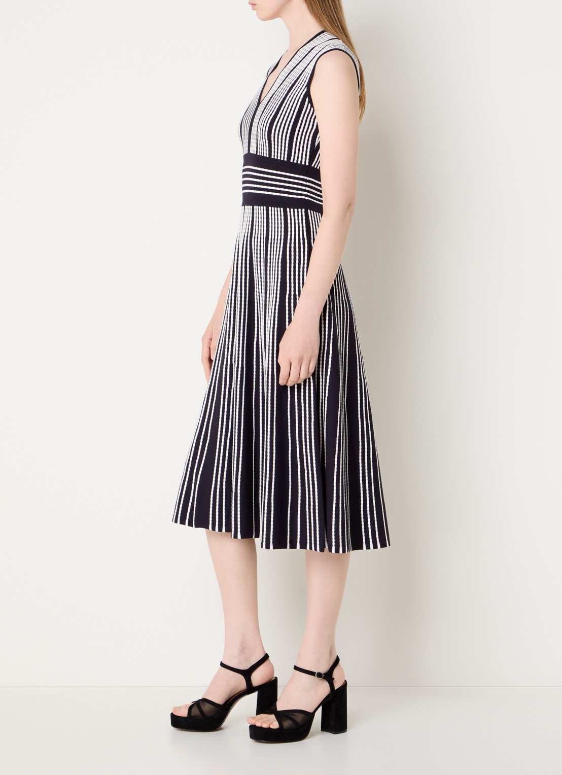 Max Mara Agreste midi jurk met V-hals en streepprint - voorkant 2 donkerblauw