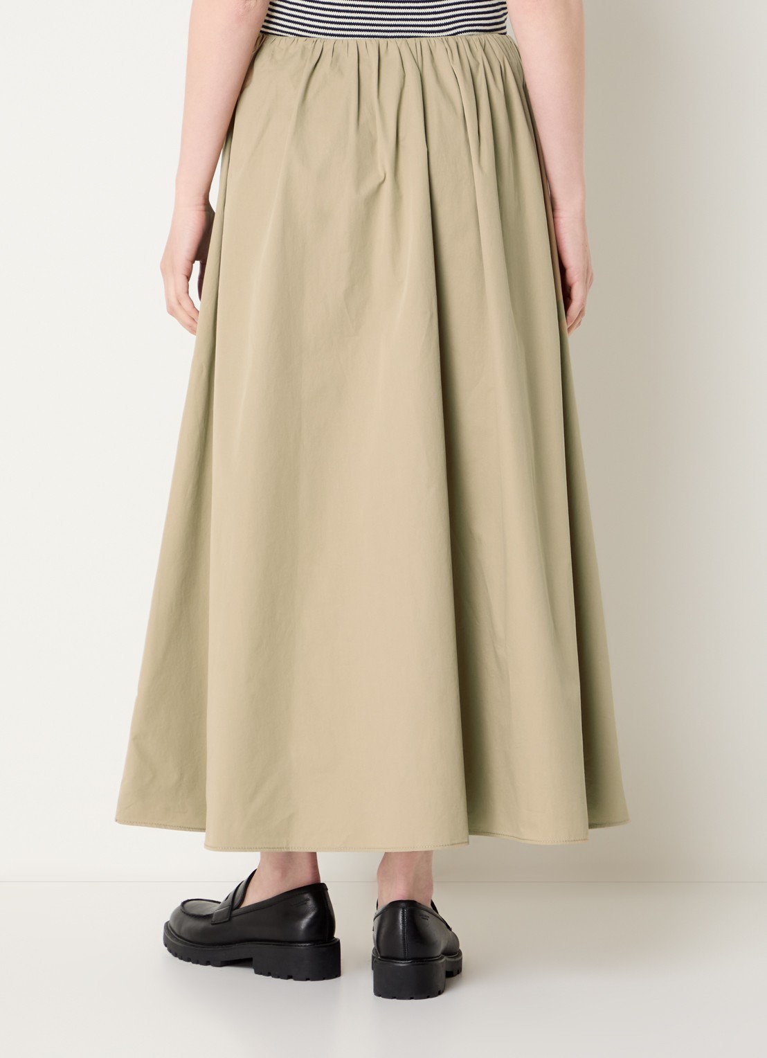 Max Mara Aguzze midi rok met steekzakken - achterkant beige