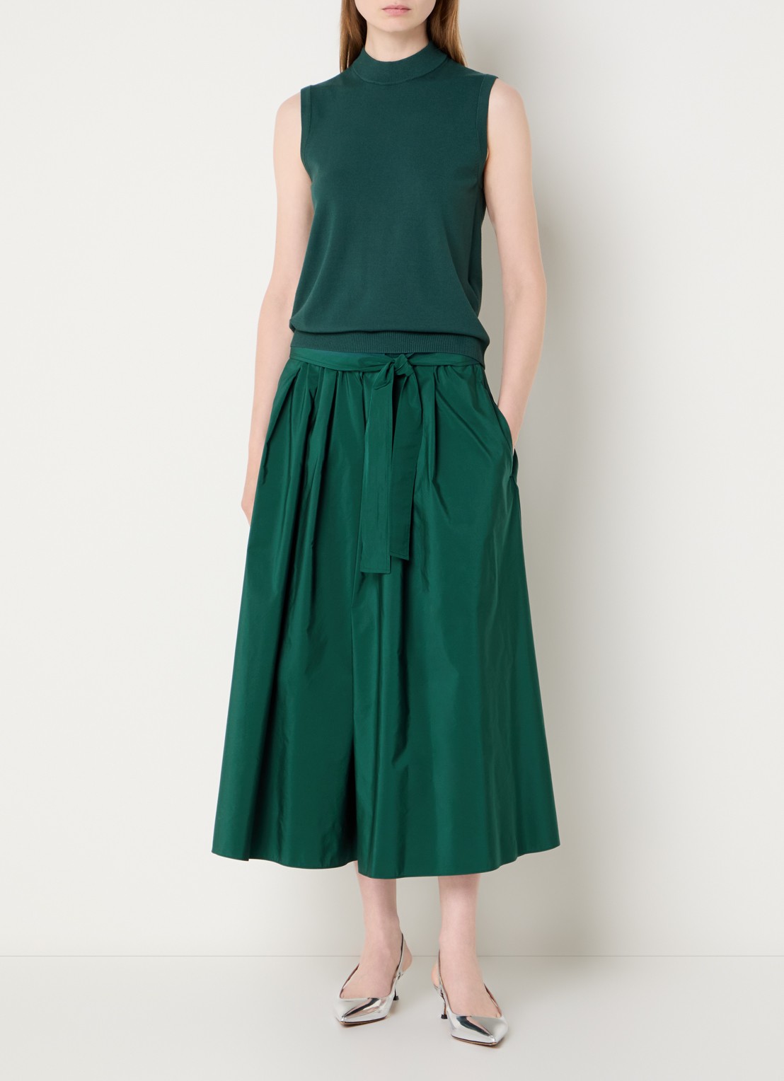 Max Mara Alpaca maxi A-lijn rok met steekzakken en strikceintuur - voorkant 4 groen