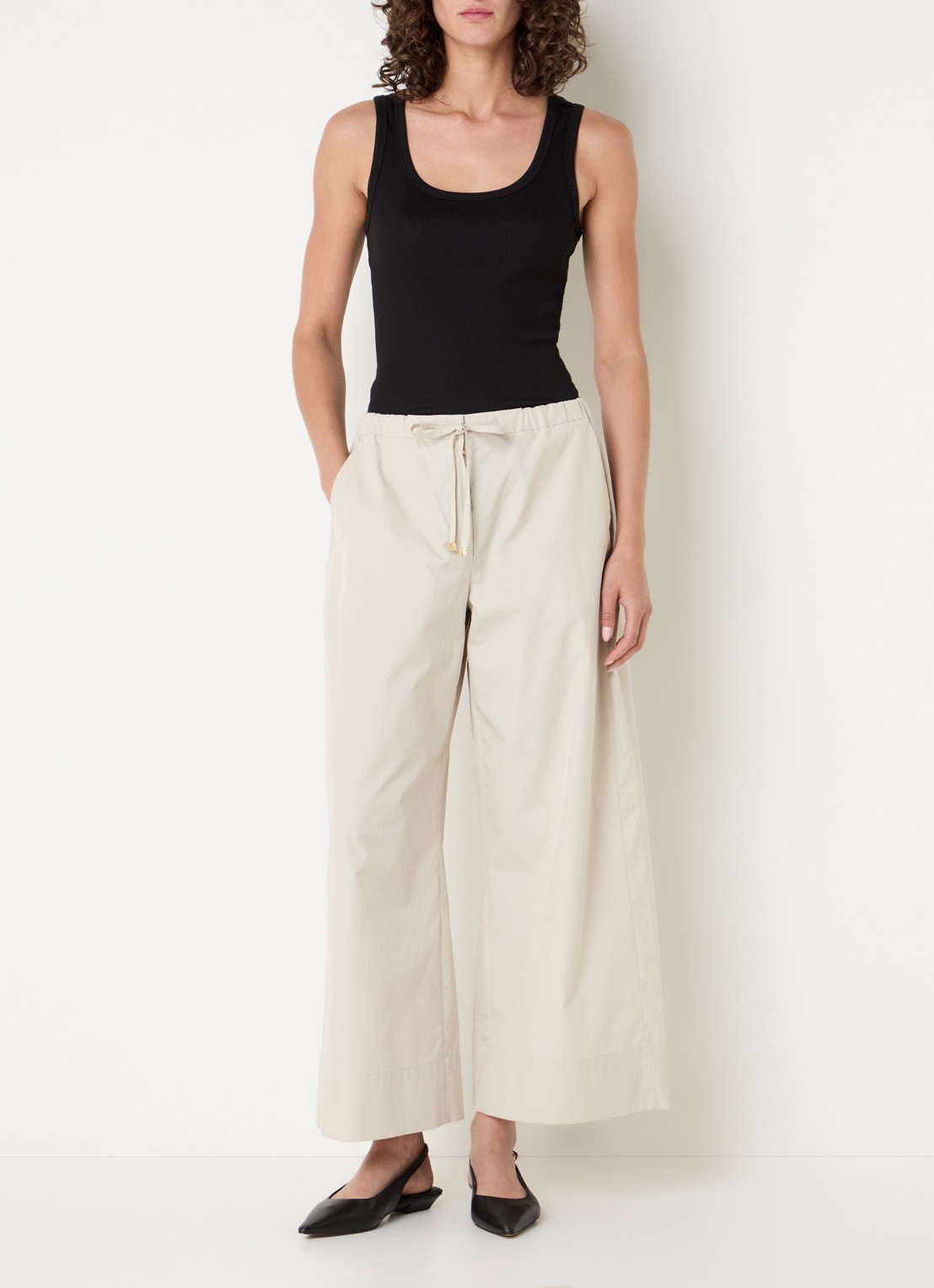 Max Mara Aureo high waist wide fit broek met strikceintuur - voorkant 4 beige