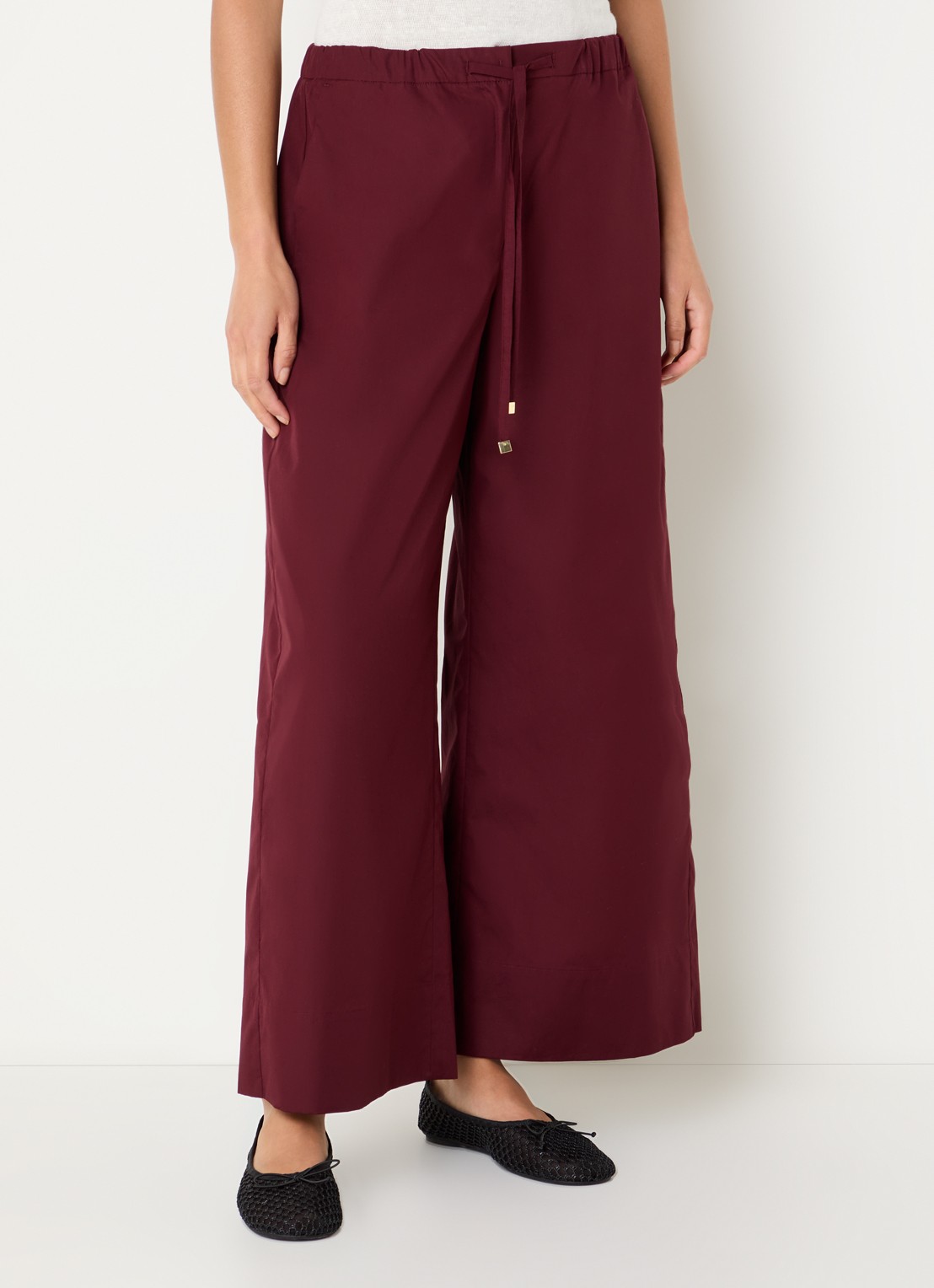 Max Mara Aureo high waist wide fit broek met strikceintuur - detail bordeauxrood