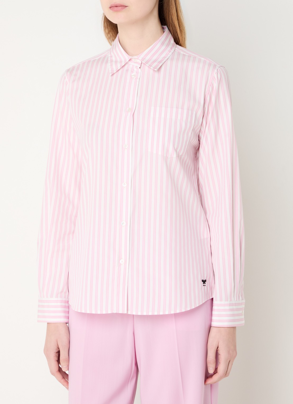 Max Mara Bahamas blouse met streepprint en borstzak - detail roze