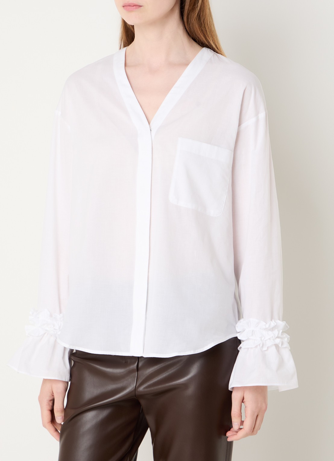 Max Mara Blouse met V-hals en trompetmouw - detail 2 wit