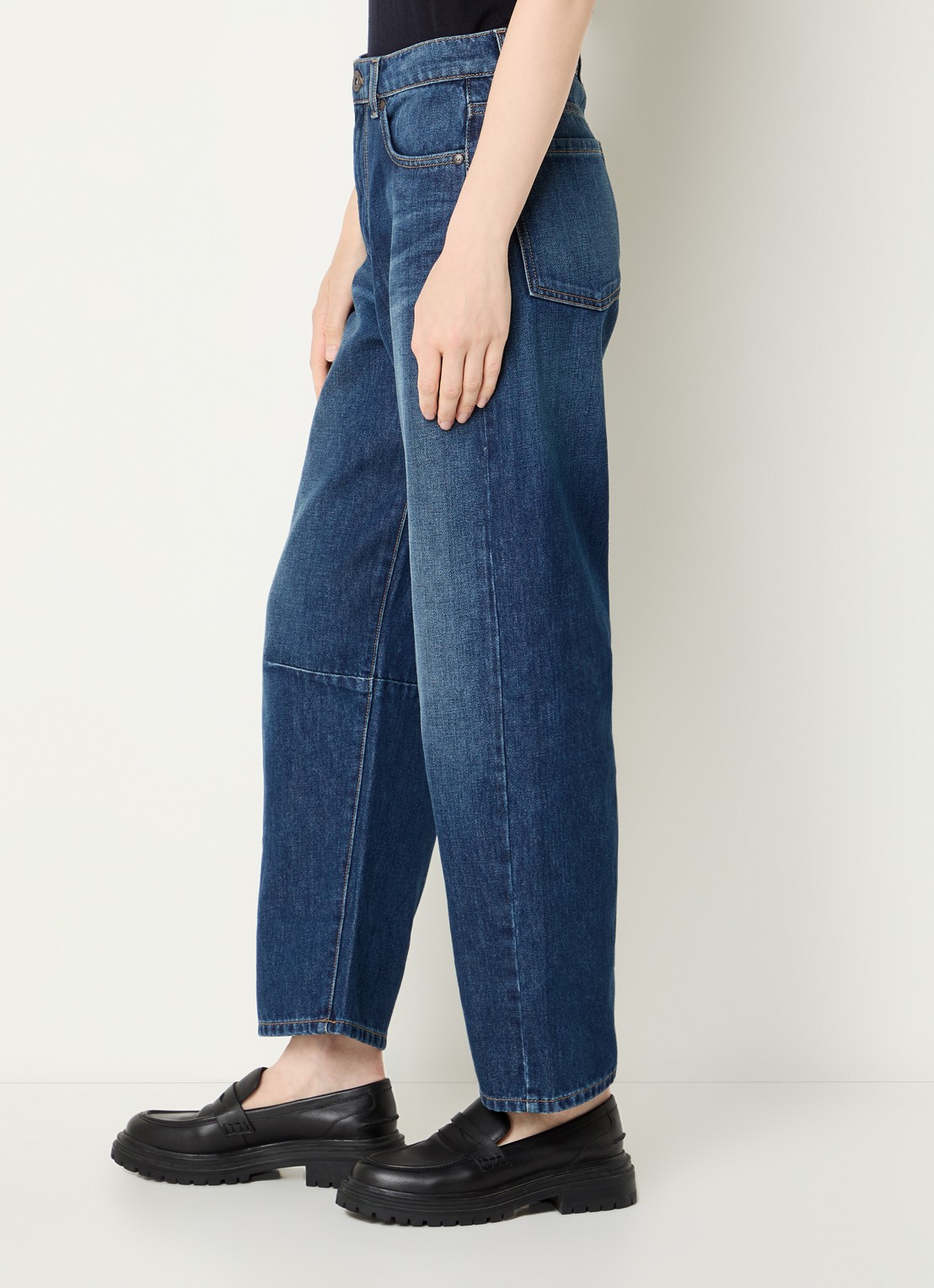 Max Mara Caduca mid waist tapered jeans met donkere wassing - detail 4 indigo