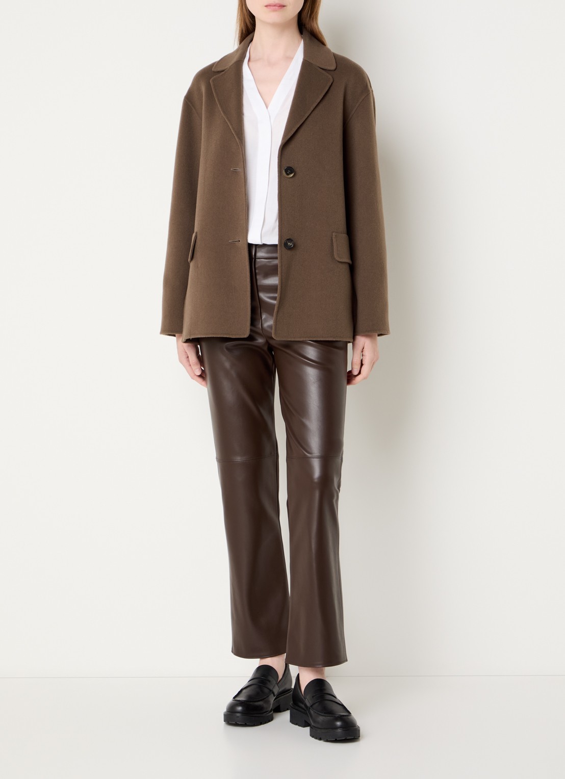 Max Mara Elfi mantel van scheerwol met steekzakken - voorkant 3 lichtbruin