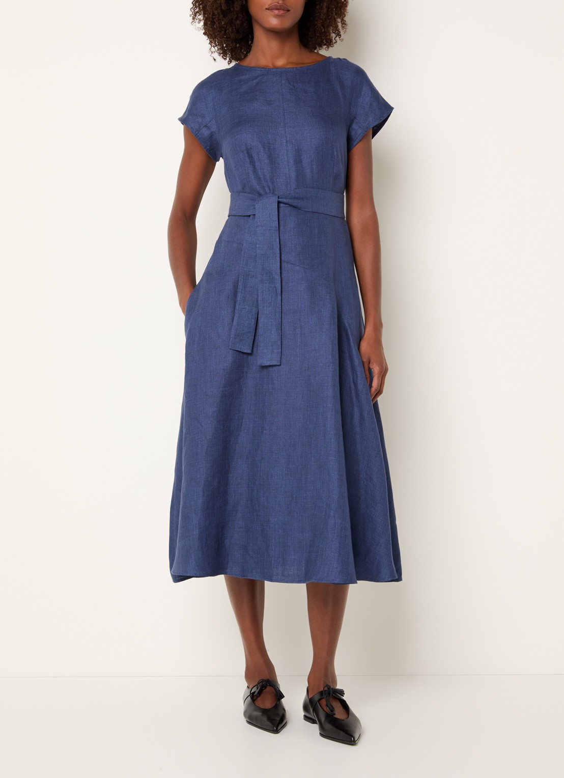 Max Mara Esordio midi jurk van linnen met strikceintuur - detail 2 donkerblauw