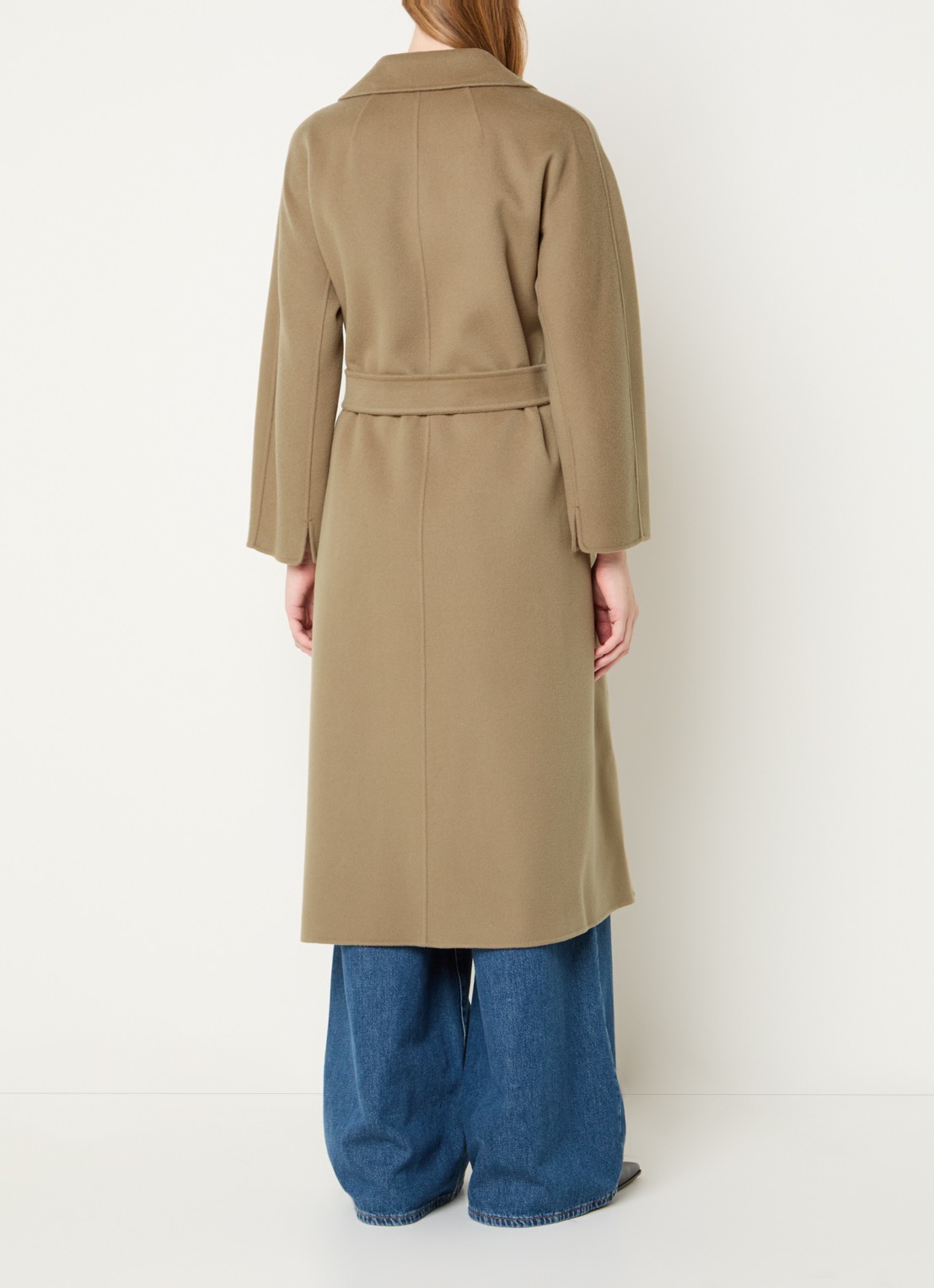 Max Mara Esturia mantel van scheerwol met strikceintuur  - achterkant 3 camel
