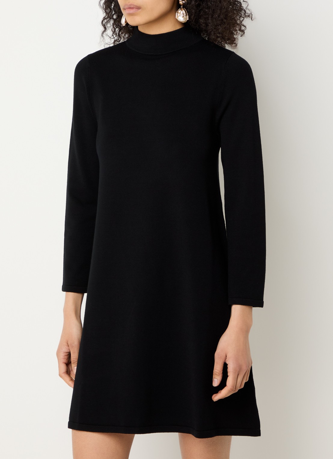 Max Mara Fijngebreide mini trui-jurk met opstaande kraag - detail 2 zwart
