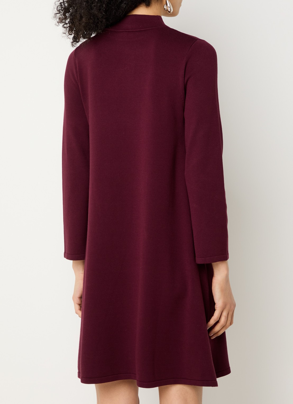 Max Mara Fijngebreide mini trui-jurk met opstaande kraag - achterkant bordeauxrood