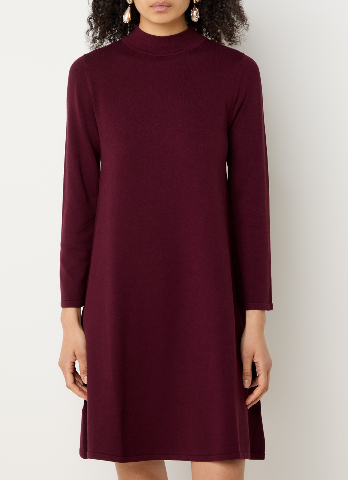 Max Mara Fijngebreide mini trui-jurk met opstaande kraag - detail 2 bordeauxrood