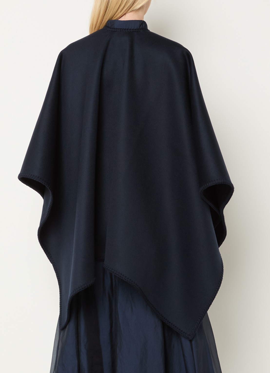 Max Mara Fijngebreide poncho in wolblend - achterkant 3 donkerblauw