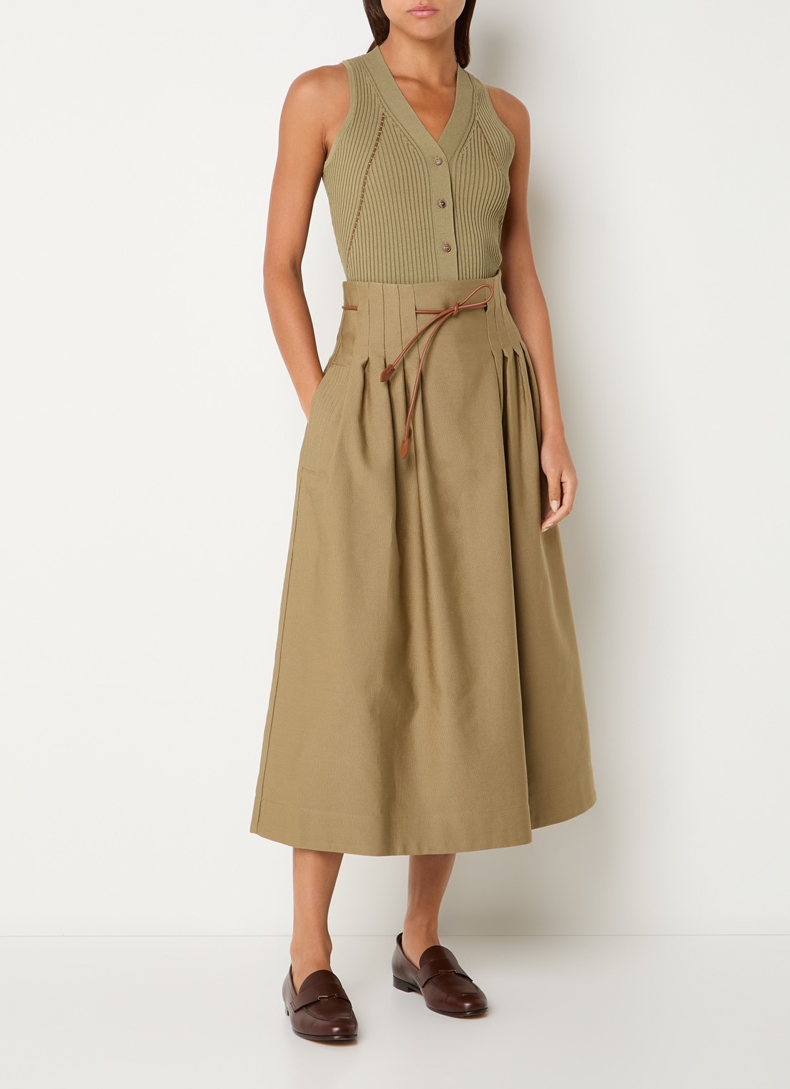 Max Mara Gebreid vest met ribstructuur - voorkant 4 khaki
