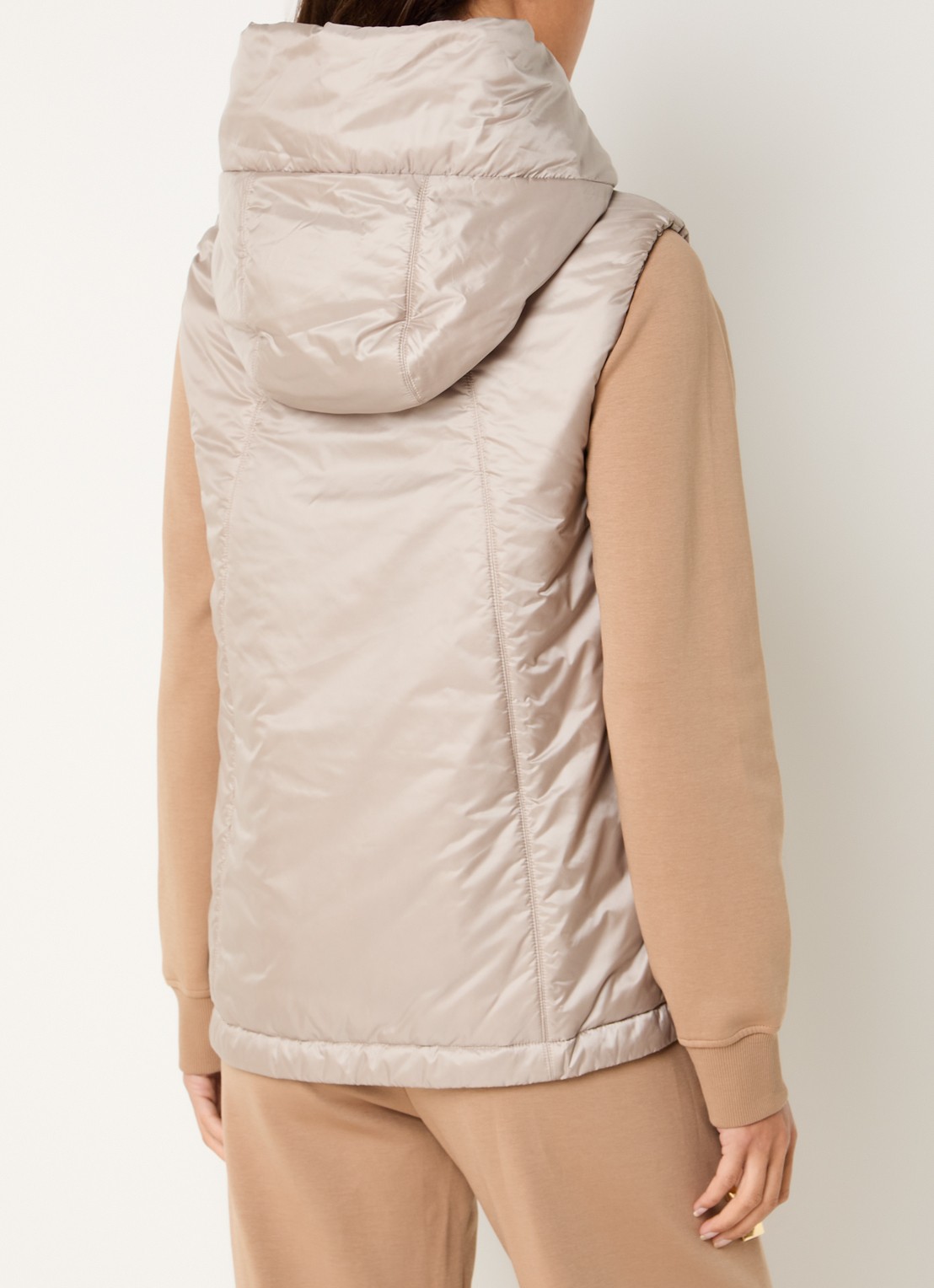 Max Mara Greengo gewatteerde bodywarmer met capuchon en waterafstotende coating - achterkant 2 beige