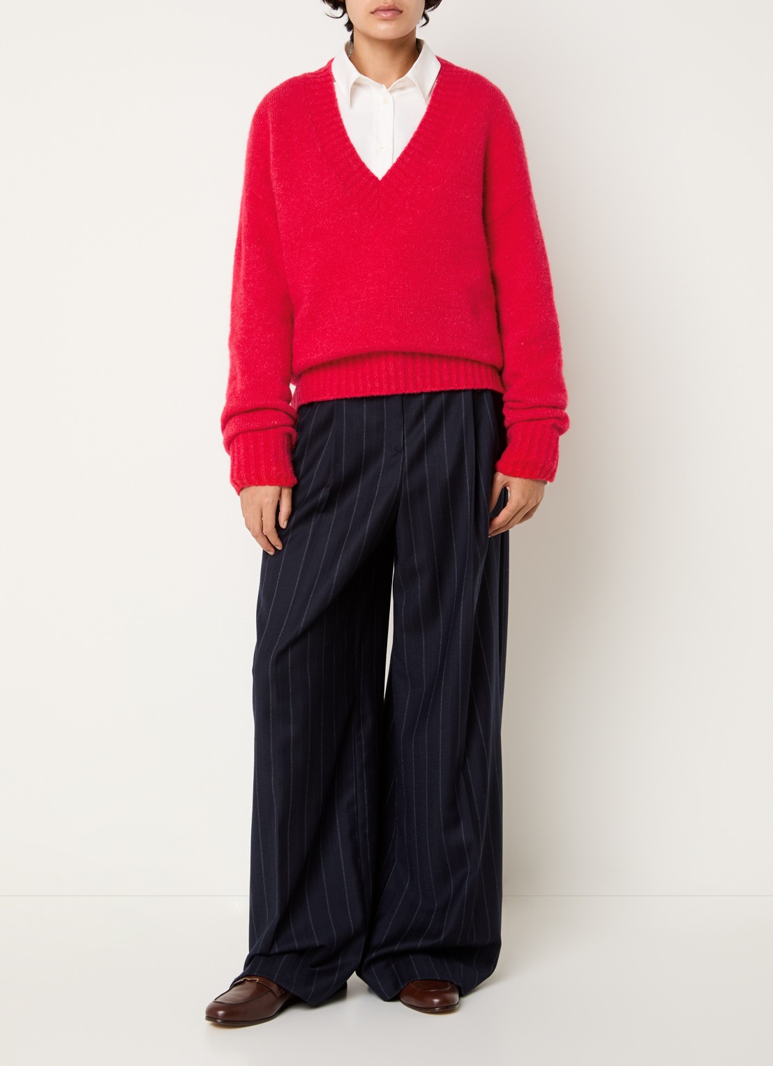 Max Mara Grofgebreide trui in wolblend met V-hals - voorkant 4 rood
