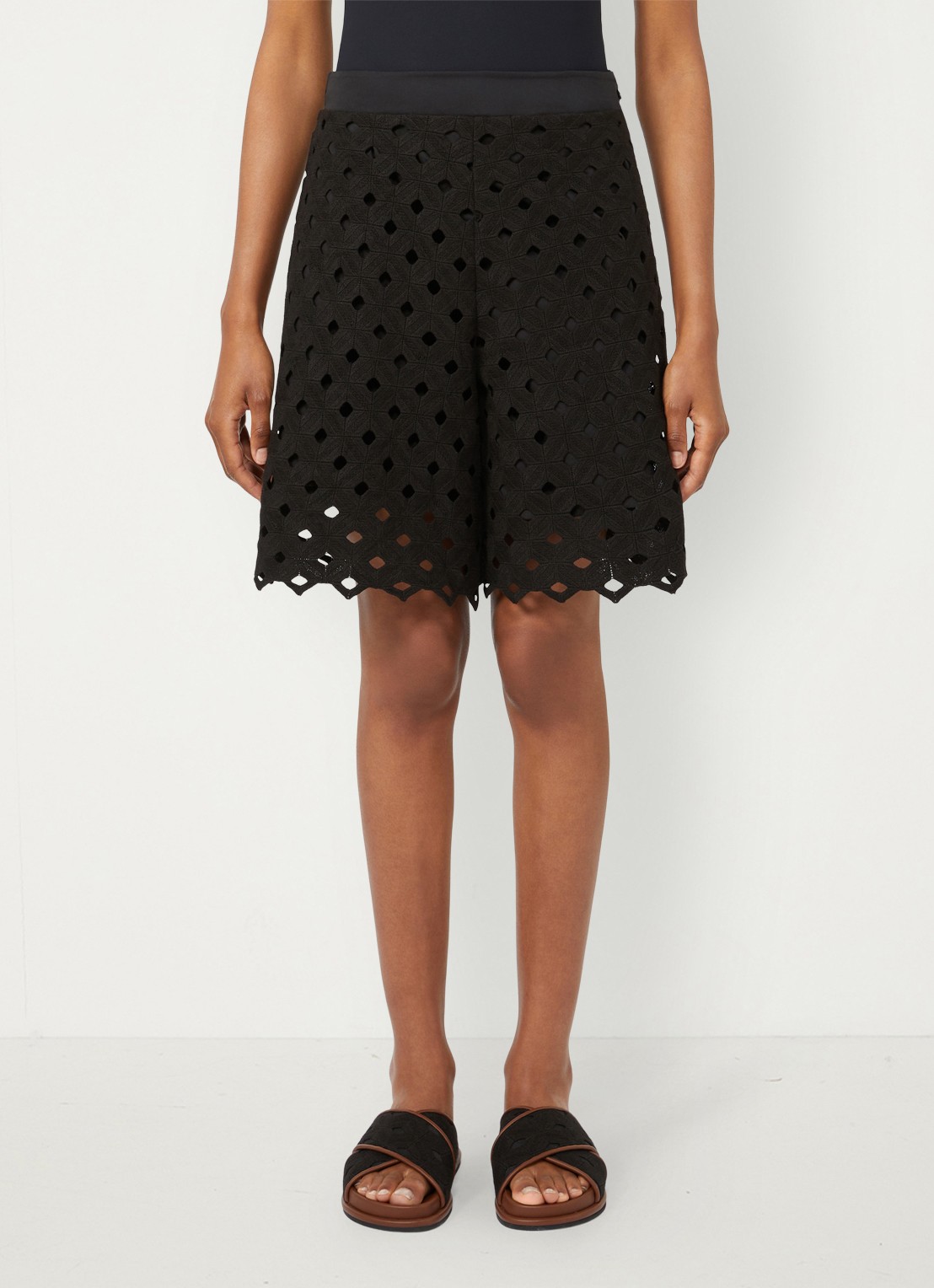 Max Mara High waist wide fit korte broek met cut out detail - detail zwart