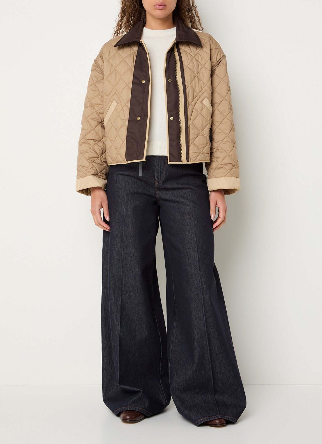 Max Mara Kaki gewatteerd jack met quilt patroon - voorkant 4 beige