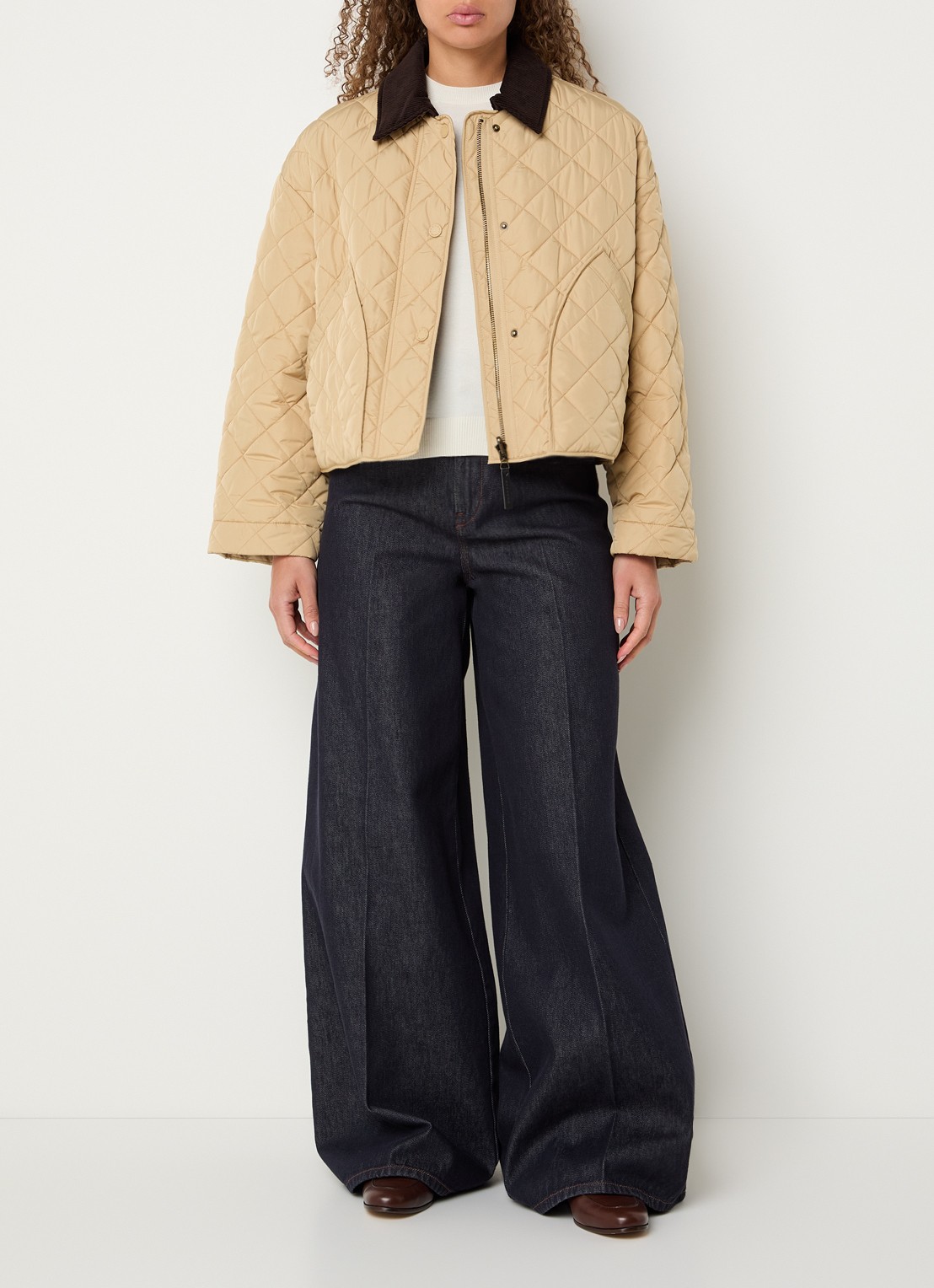 Max Mara Kaki gewatteerd jack met quilt patroon - voorkant 5 beige