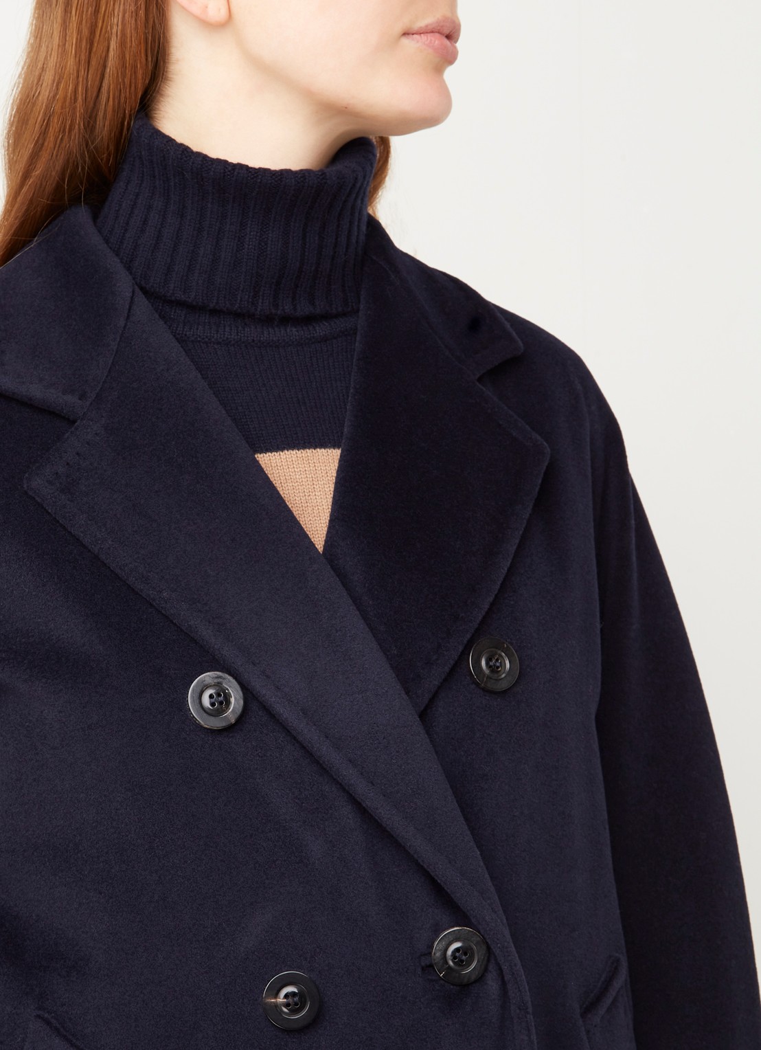 Max Mara Madame mantel in wolblend met strikceintuur - detail 2 donkerblauw