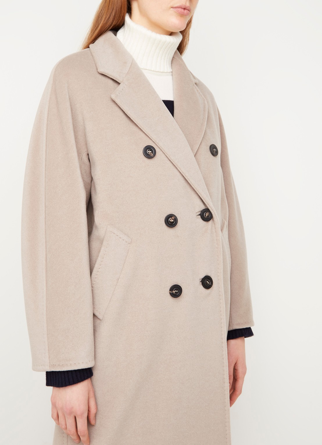 Max Mara Madame mantel in wolblend met strikceintuur - detail 2 beige