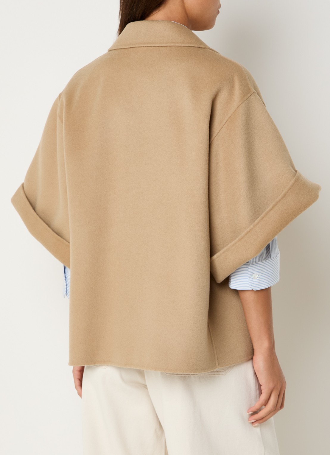 Max Mara Mantel in wolblend met steekzakken - achterkant 4 camel