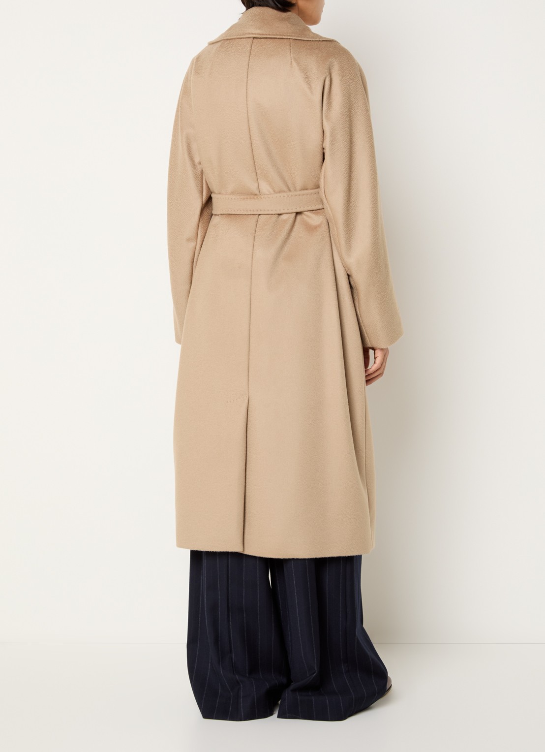 Max Mara Mantel van wol met strikceintuur - achterkant 11 camel