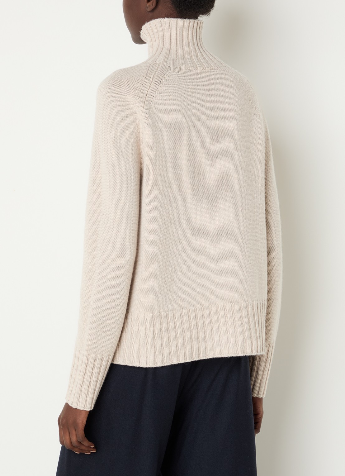Max Mara Mantova fijngebreide trui in kasjmierblend met col - achterkant 4 creme