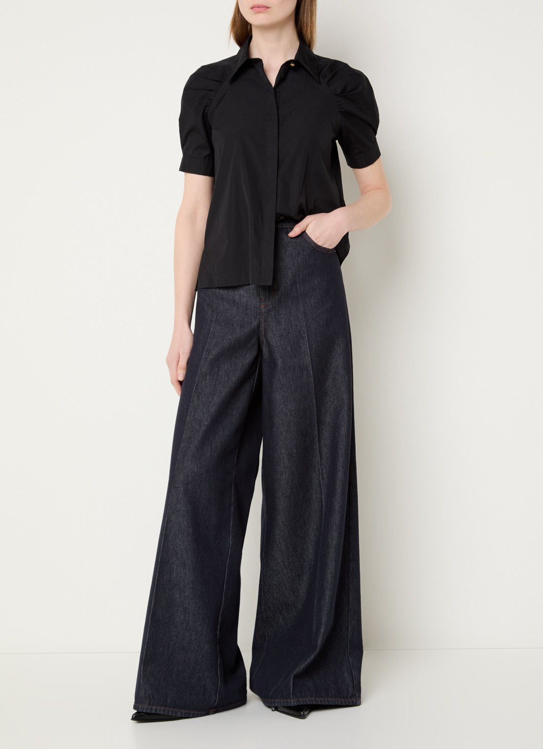 Max Mara Mstamore blouse met kraag - voorkant 4 zwart