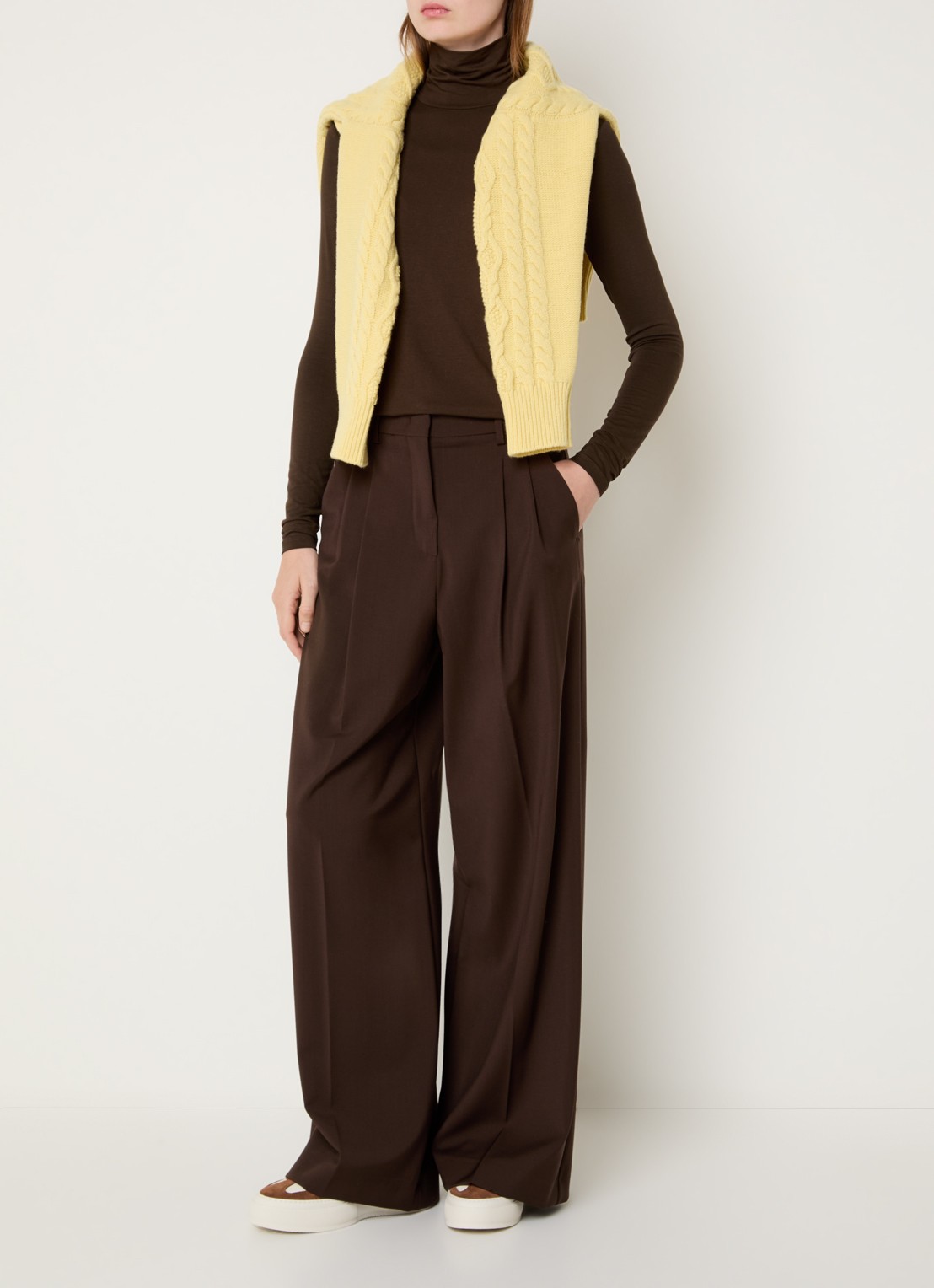 Max Mara Multif top van jersey met col - voorkant 3 donkerbruin