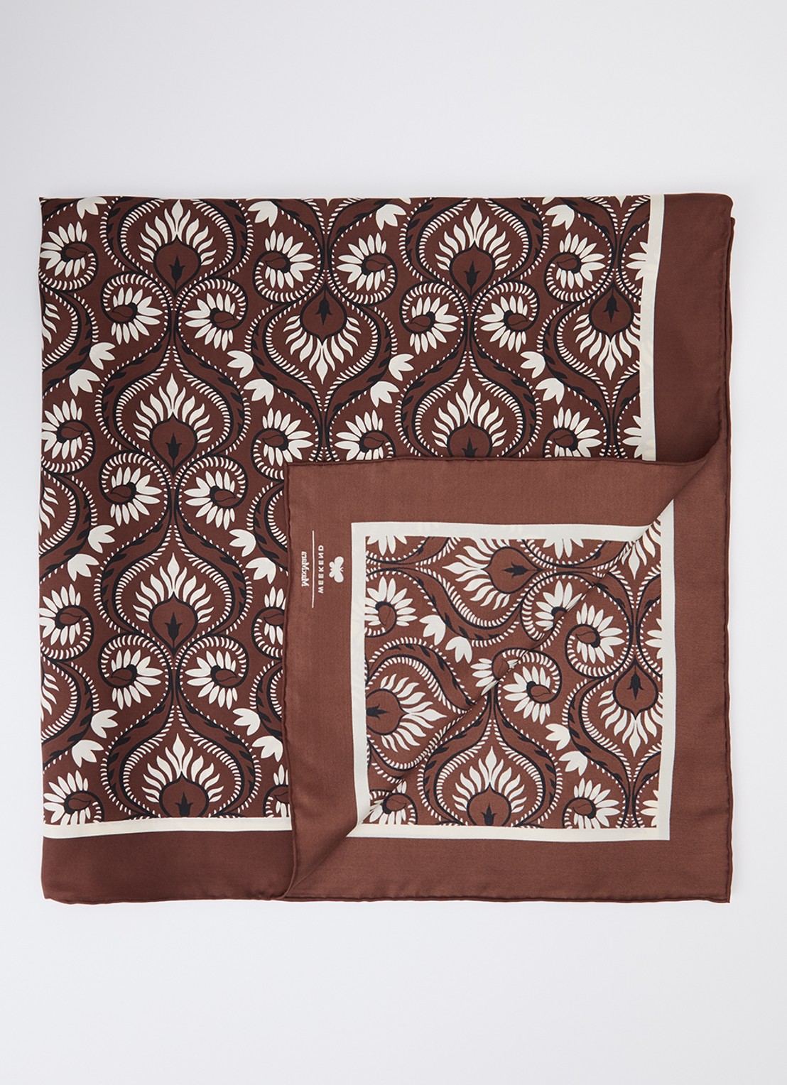 Max Mara Onesto sjaal van zijde met paisley dessin 90 x 90 cm - voorkant 3 bruin