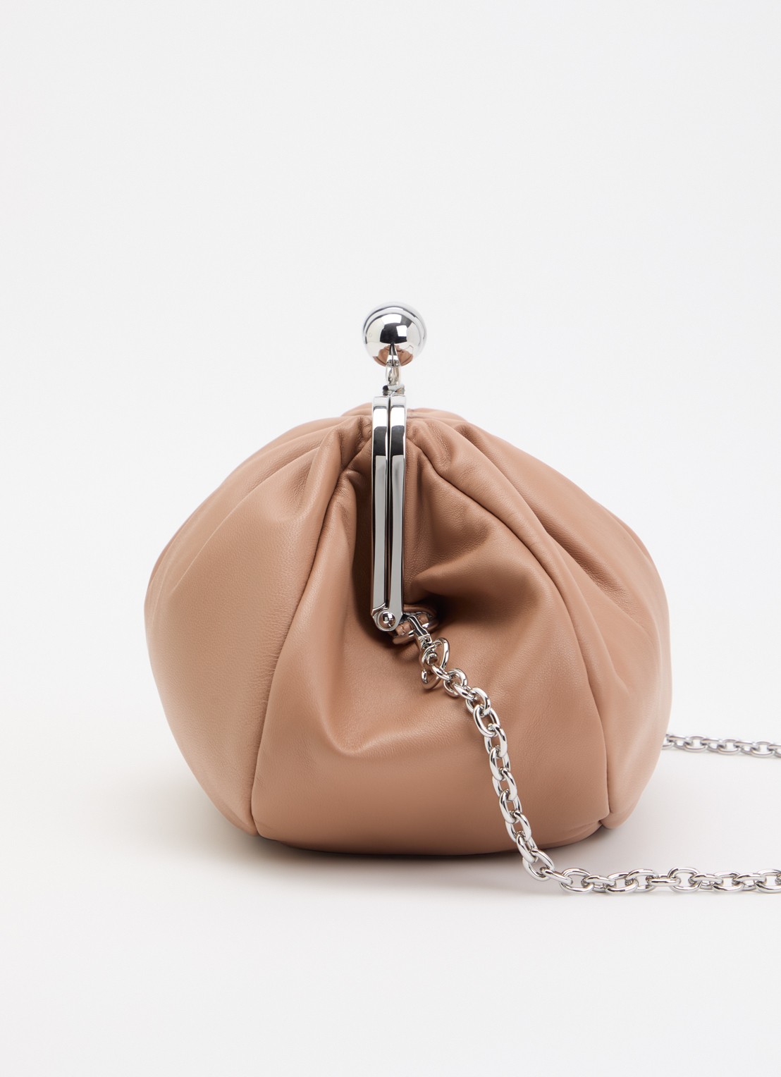 Max Mara Pasticcino clutch van schapenleer met afneembare schouderriem - detail 3 nude