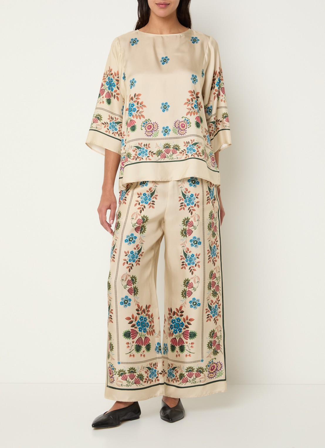 Max Mara Samba tuniek van zijde met print - voorkant 2 beige