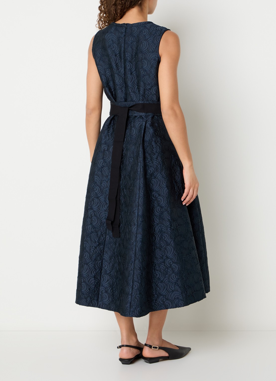 Max Mara Sax midi A-lijn jurk met strikceintuur en jacquard dessin - achterkant 2 donkerblauw