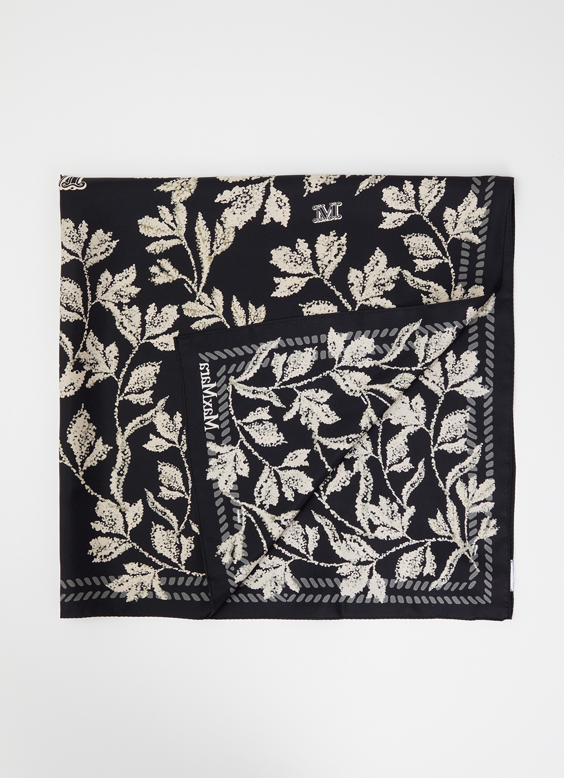 Max Mara Sjaal van zijde 89 x 89 cm - voorkant zwart