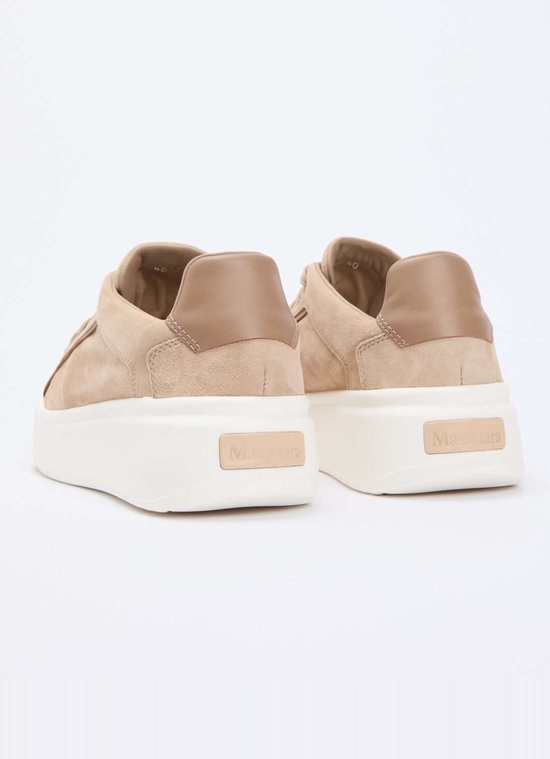Max Mara Sneaker van suède met logo - achterkant 4 beige