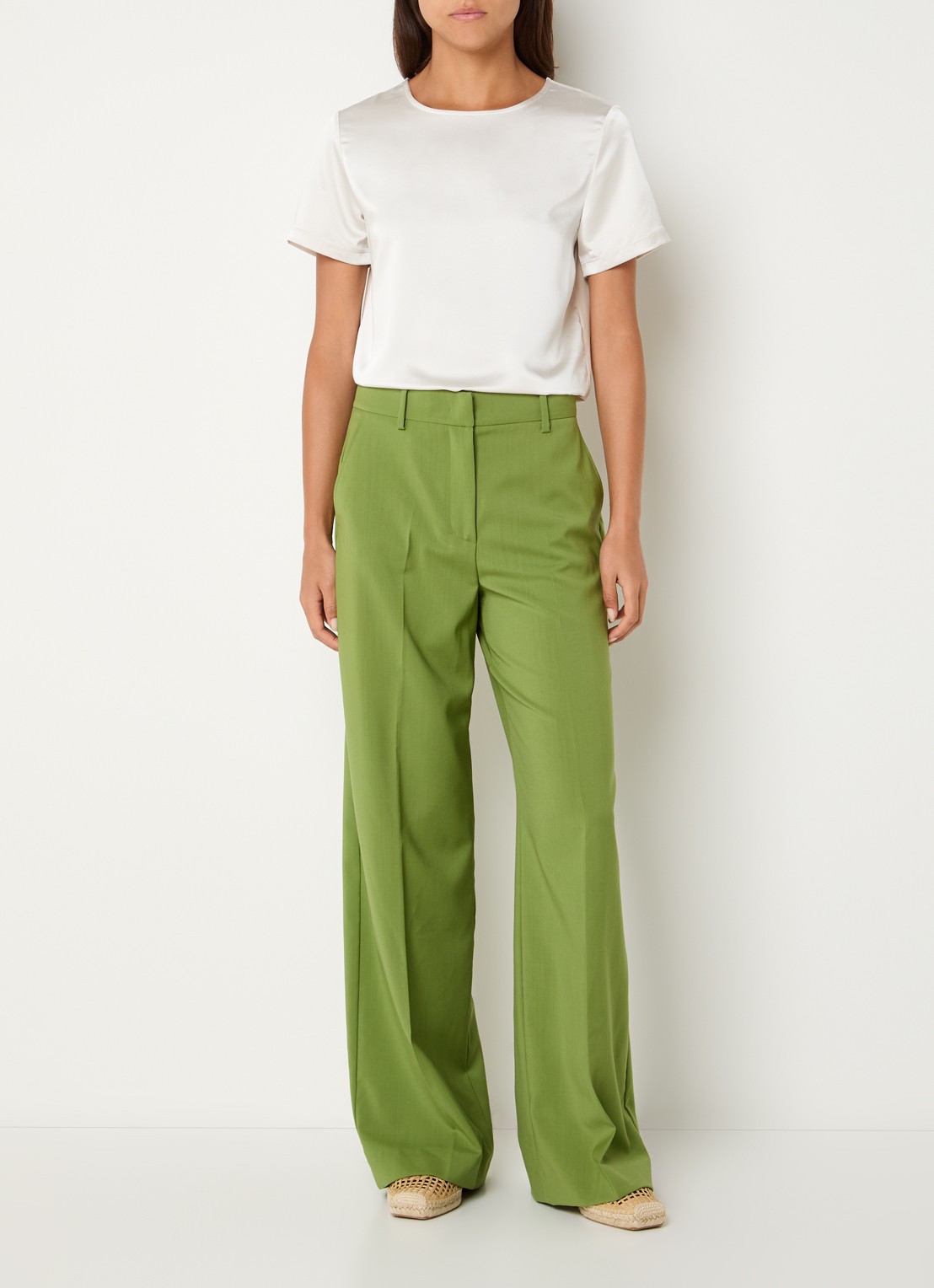 Max Mara Top van satijn - voorkant 2 gebroken wit