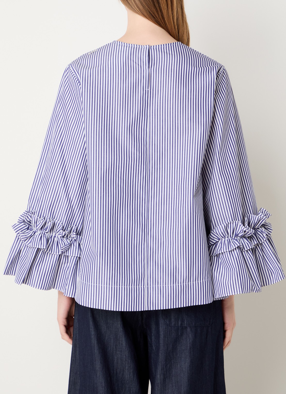 Max Mara Valzer tuniek met streepprint en trompetmouw - achterkant 2 lichtblauw