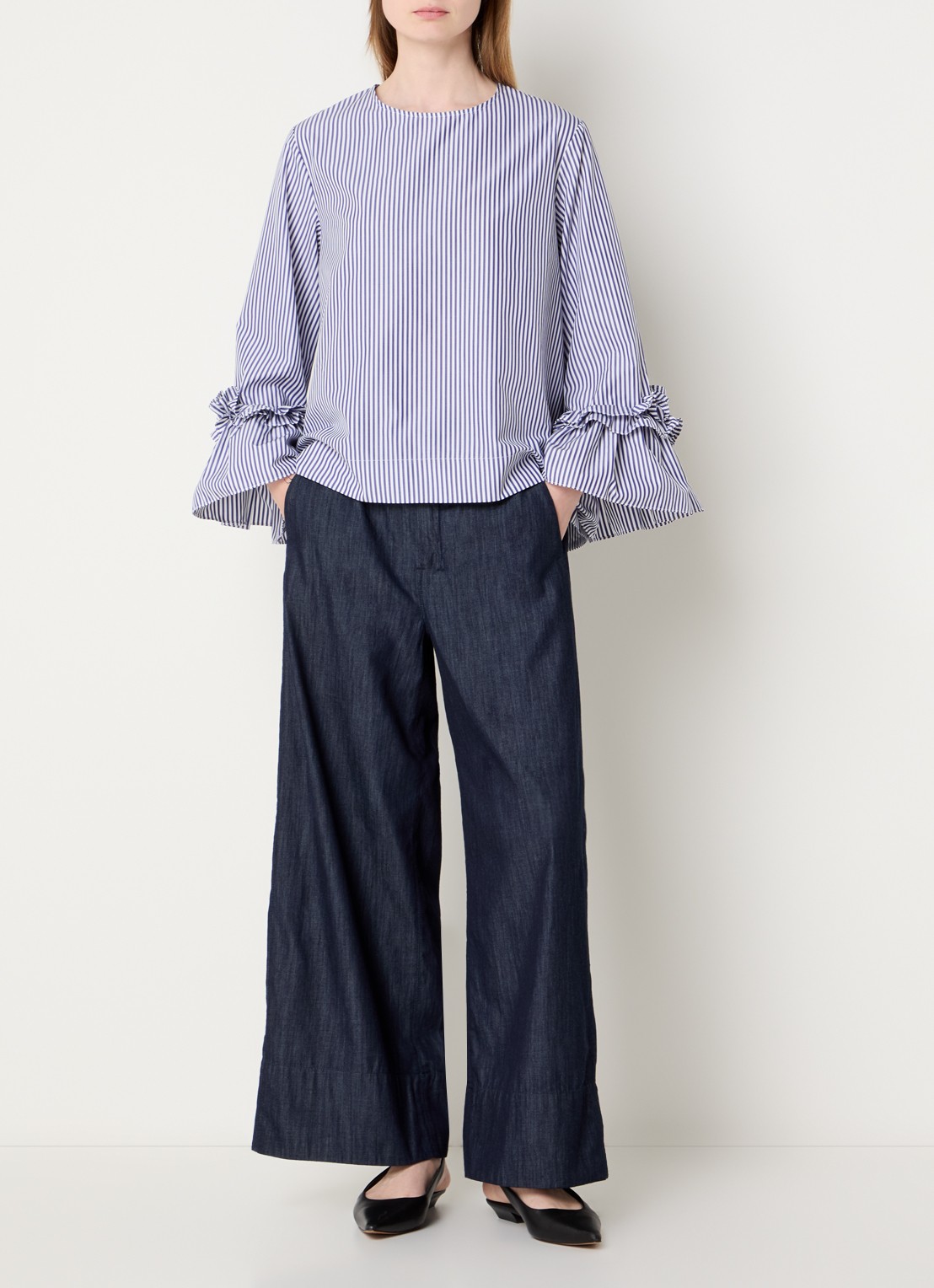 Max Mara Valzer tuniek met streepprint en trompetmouw - voorkant 4 lichtblauw